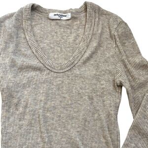 perfectwhitetee Whitney Ribbed U-Neck Long Sleeve Top XS Heather Oatmeal